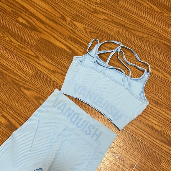 Bra and leggings set from Vanquish Fitness - Picture 3 of 4